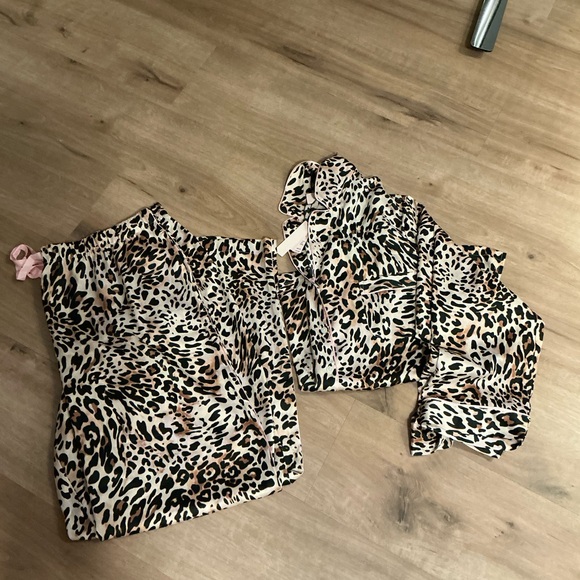 Victoria’s Secret -Leopard Print Satin Pajama Top with Pink Piping and Pants - Picture 6 of 6